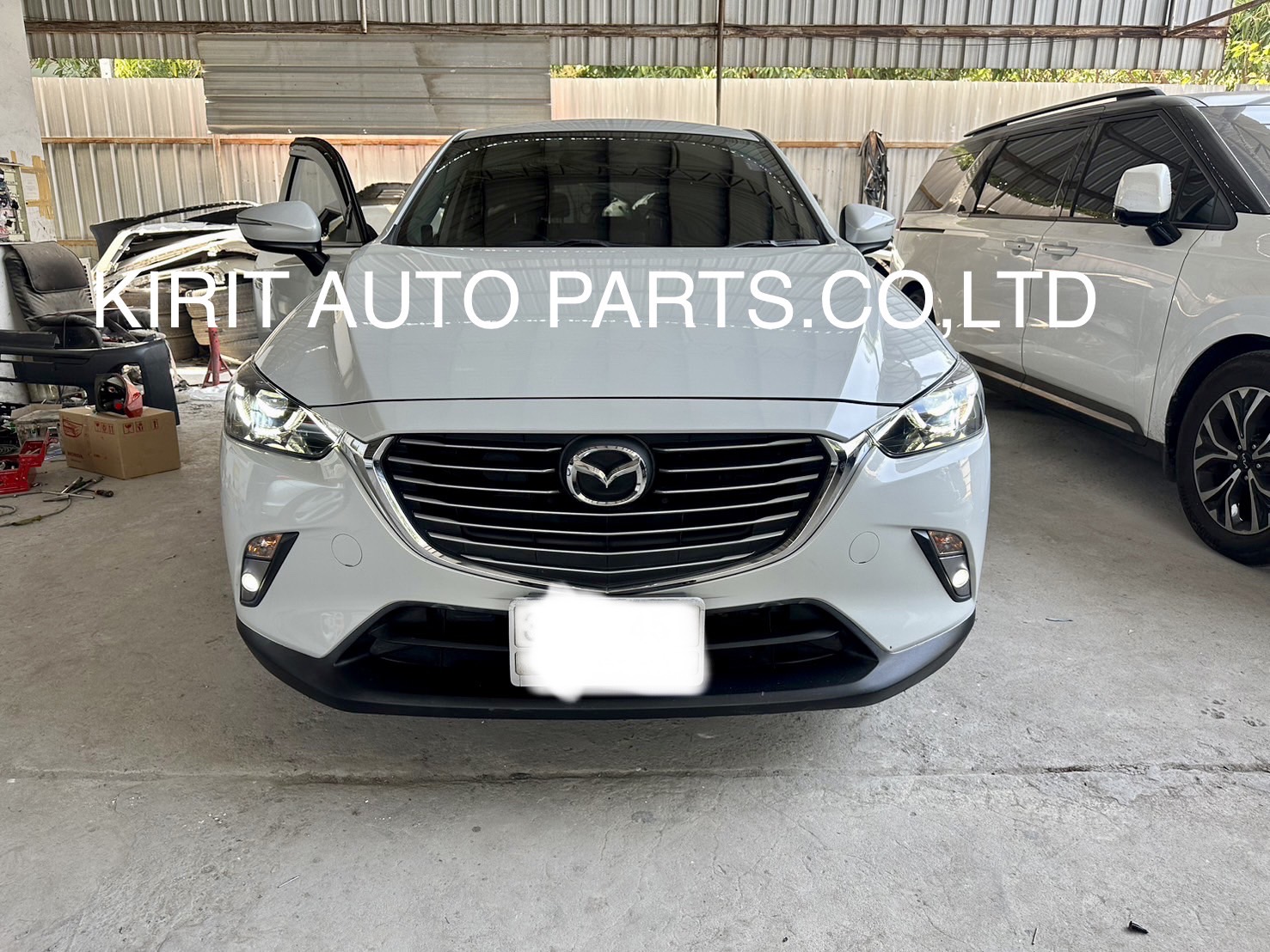 Convert Mazda CX-3 headlights.