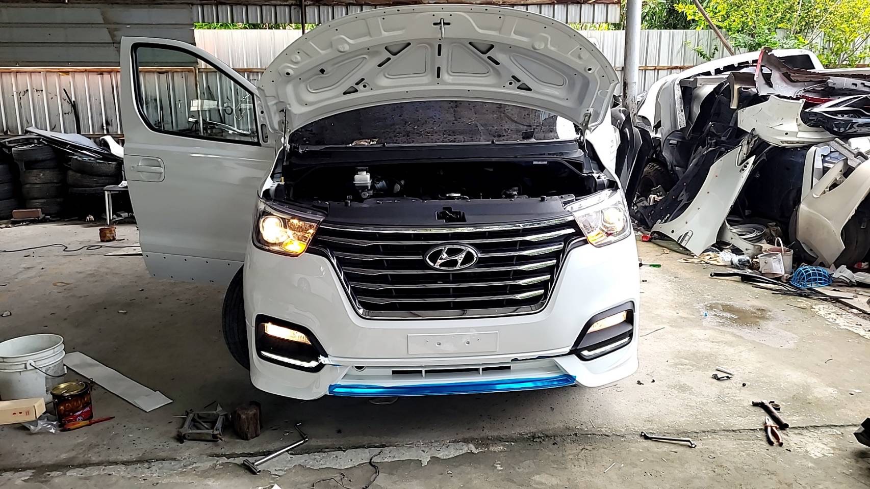 แปลงหน้า Hyundai H1 ตัวเเรกเป็น 2021