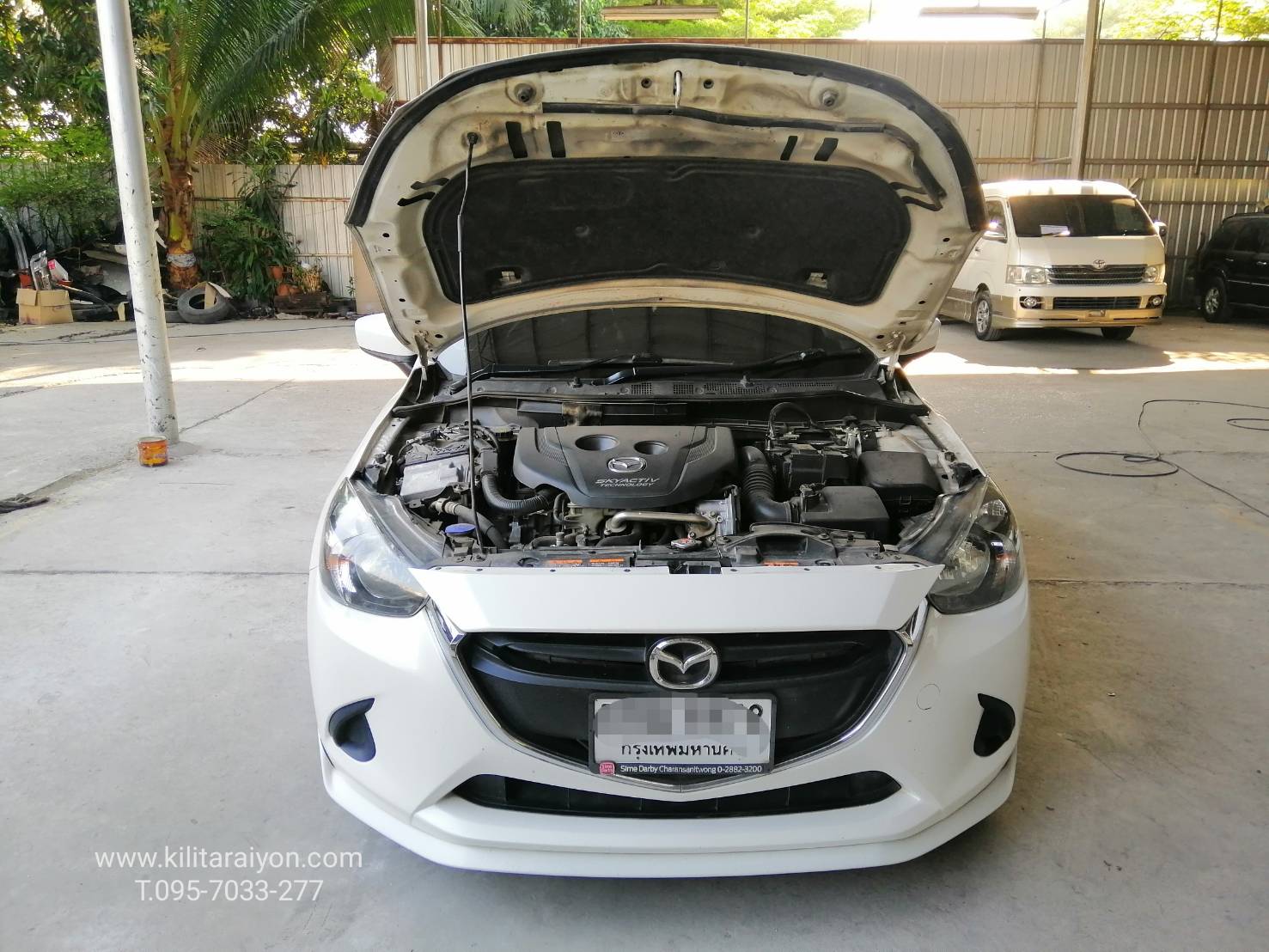 เปลี่ยนไฟหน้า Mazda2 เป็น LED