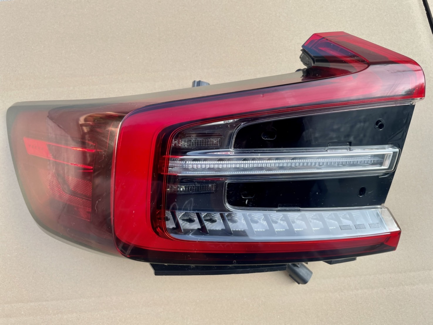 VOLVO C40 ของแท้ ไฟท้าย VOLVO C40  2021 2022 2023 2024 รูปที่ 3