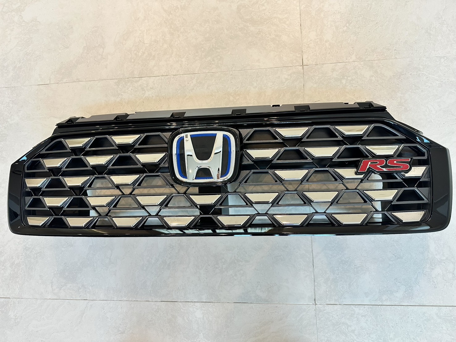 กระจังหน้า HONDA HR-V RS (2024-2026) แท้ถอด สภาพสวย รูปที่ 4